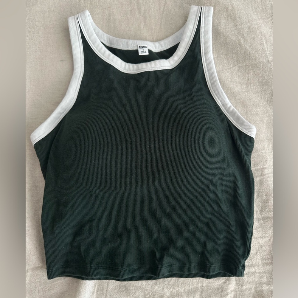 Uniqlo Forest Green Top with White Accents